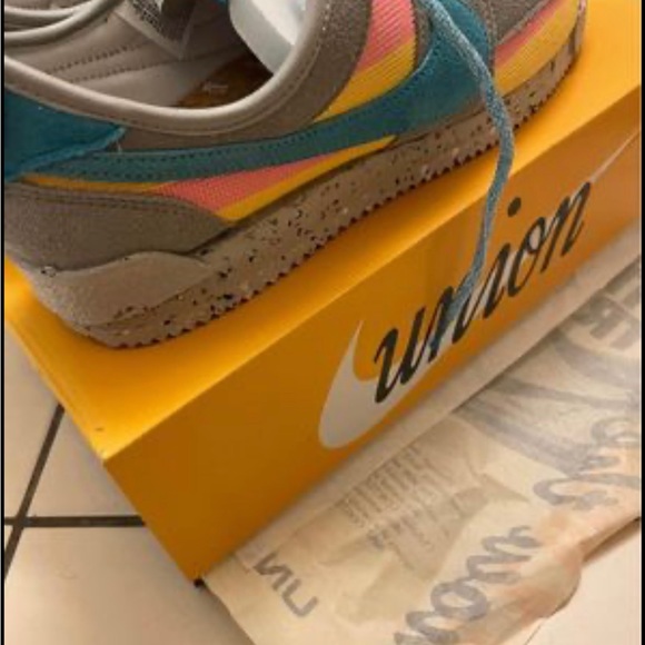 Nike shoes - Picture 5 of 7